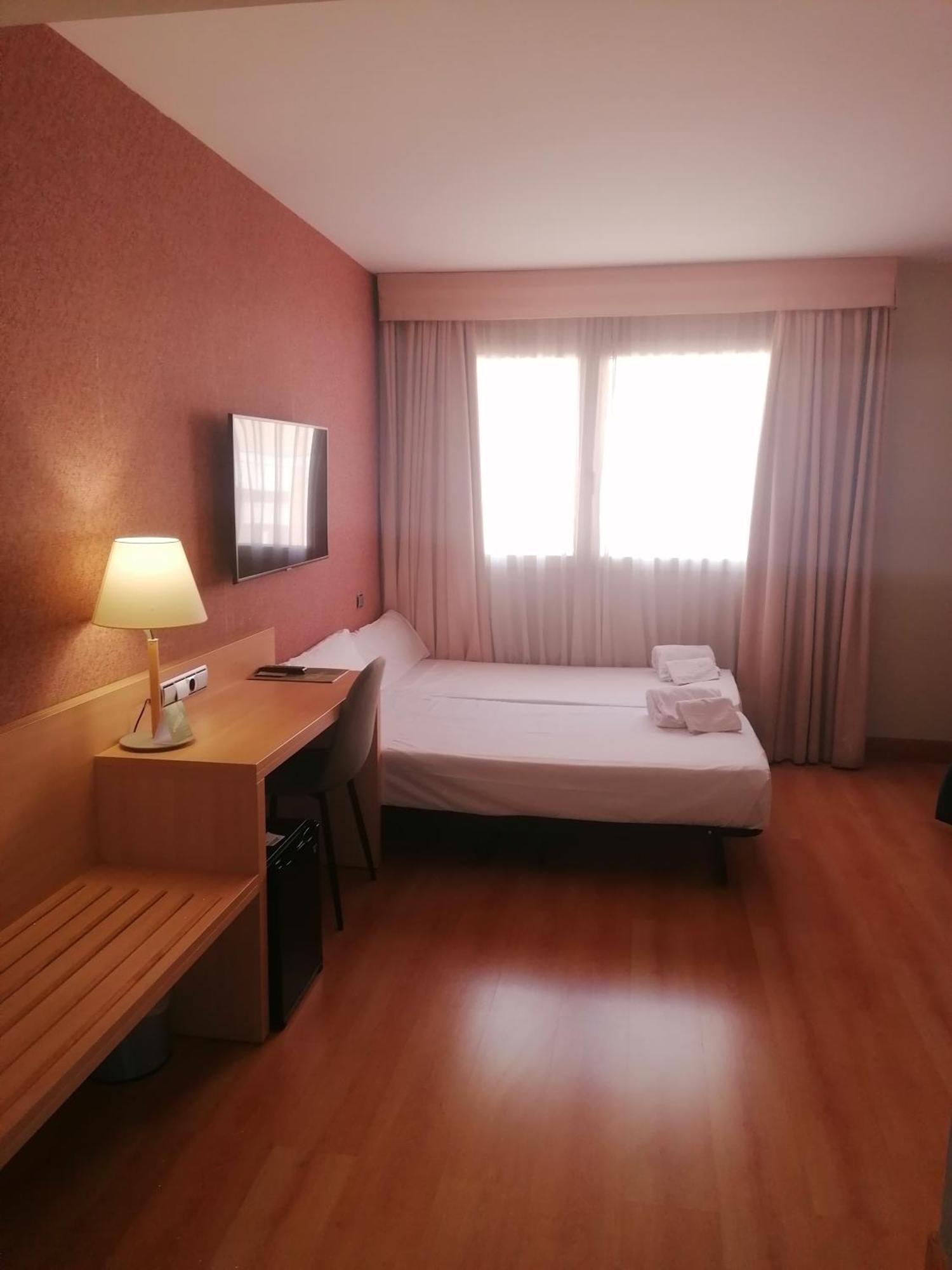 U Hotel Villa-Goma Zaragoza Dış mekan fotoğraf